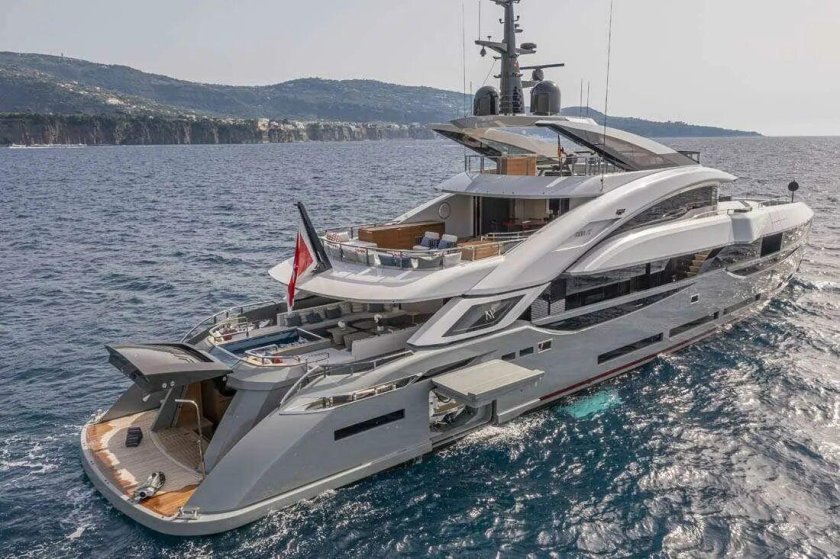 Яхта Aria SF