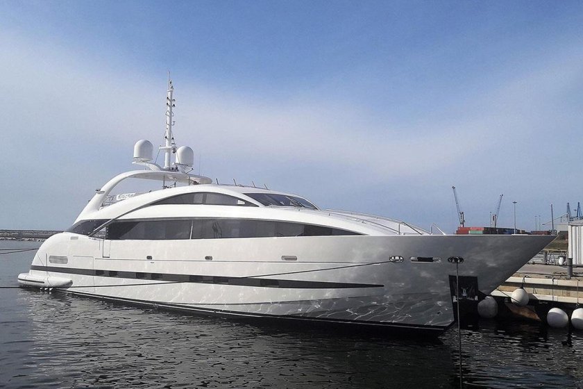 Яхта Isa 80m Varuna