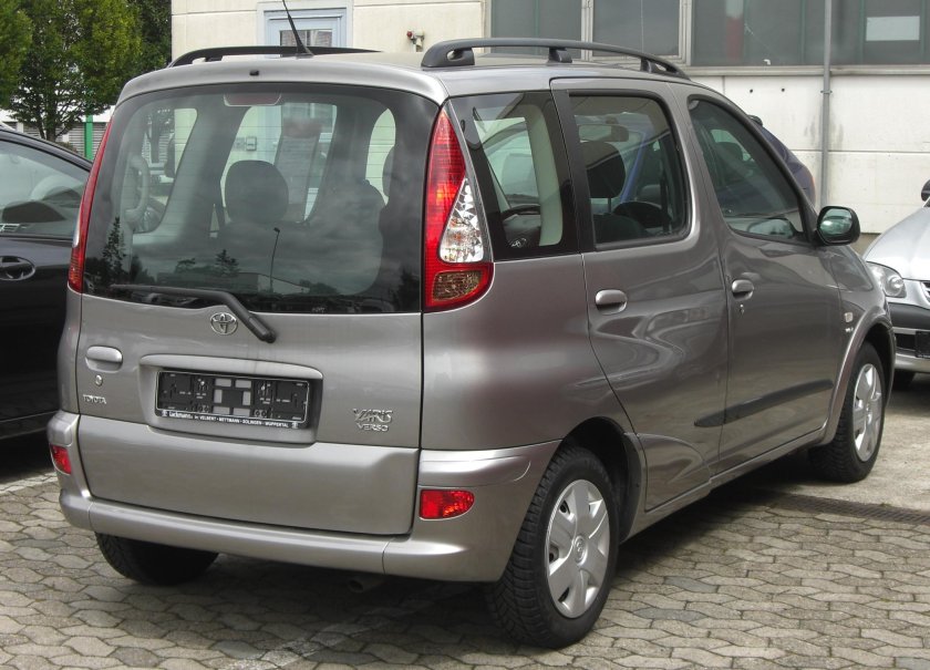 Toyota Yaris Verso