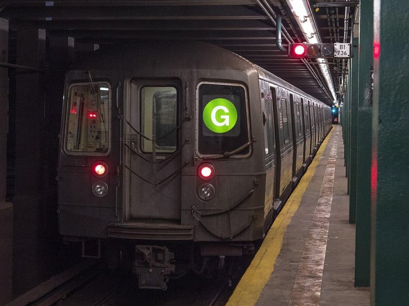 81 717 В метро Нью Йорка