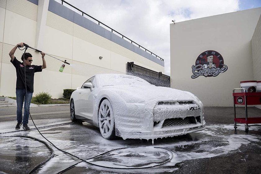 Бесконтактная мойка автомобиля