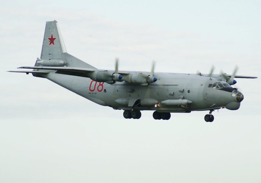 Самолёт АН-12бк ППС