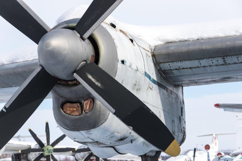 Турбовинтовой двигатель АН-24