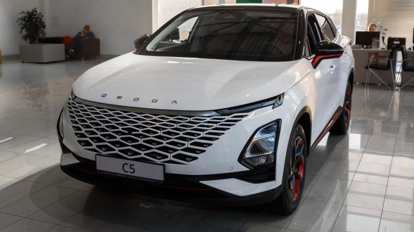 Кроссовер Omoda 5