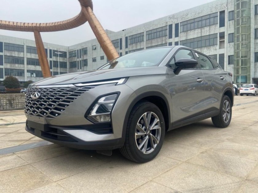 Omoda c5 серебристый