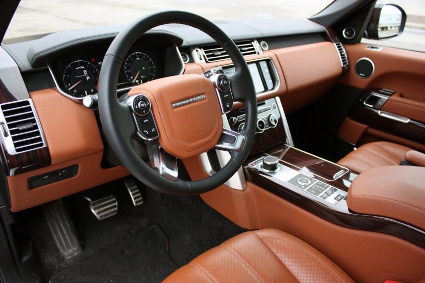 Рыжий салон Рендж Ровер спорт