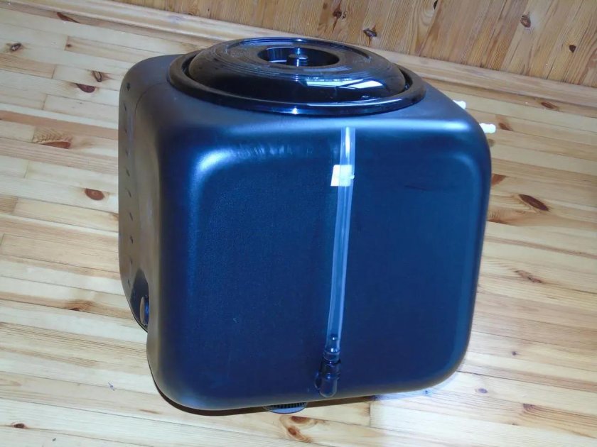 Бак для душа альтернатива 100 л