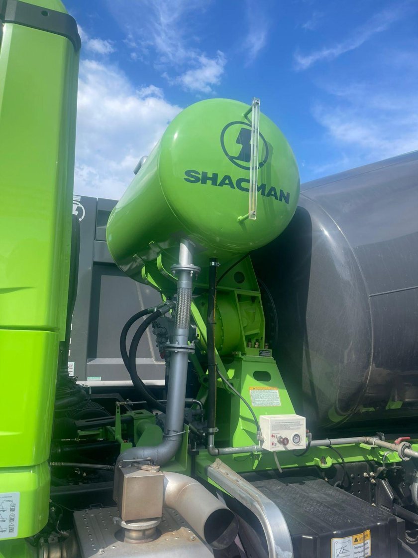 Автобетоносмеситель Shacman sx5318gjbdt326