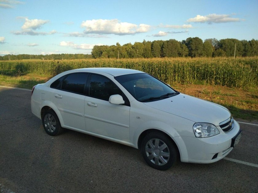 Chevrolet lacetti 2010 седан