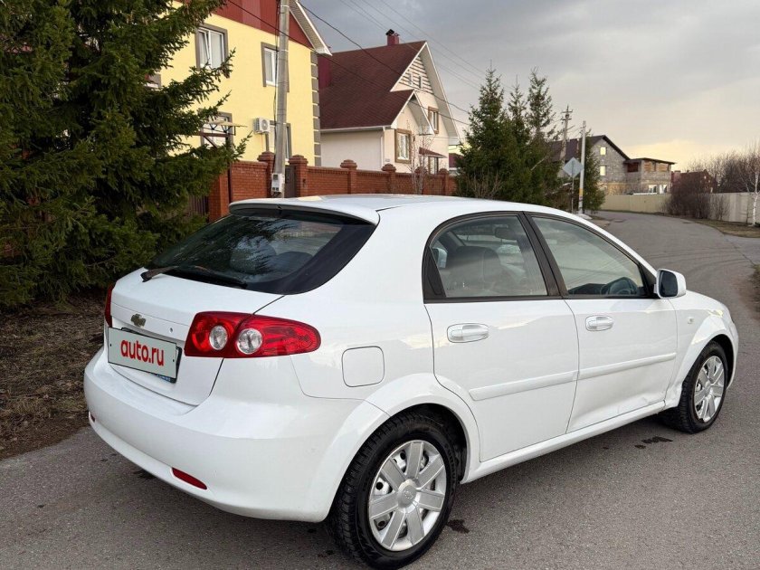 Chevrolet lacetti хэтчбек