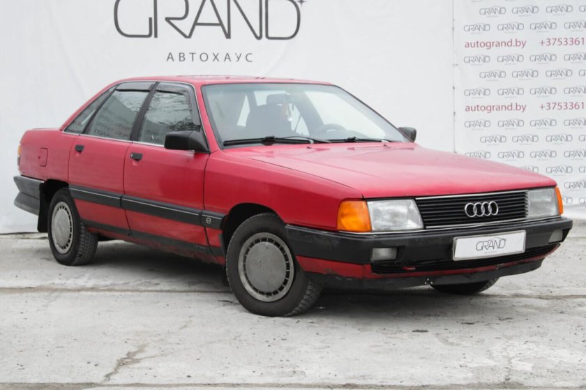 Audi 1989 сколько мест