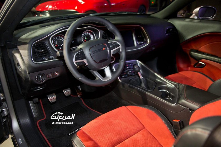 Dodge Challenger 2015 салон