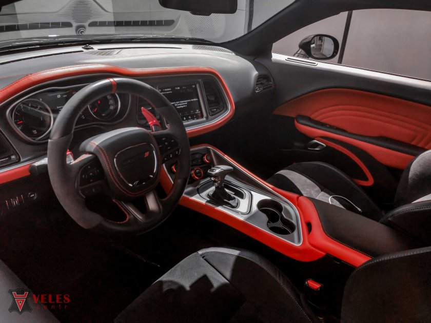 Перетяжка торпеды на Додж Челленджер