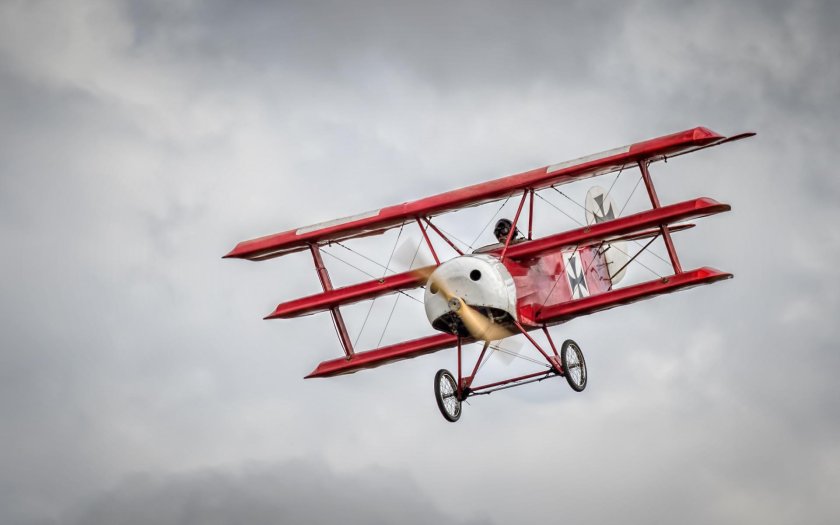 Самолёт триплан красного барона