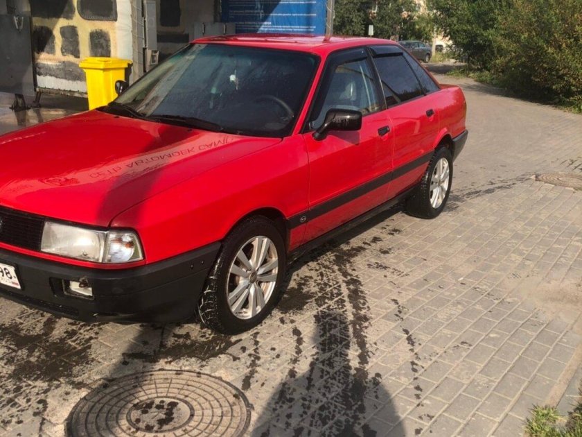 Audi 80 b3 Red