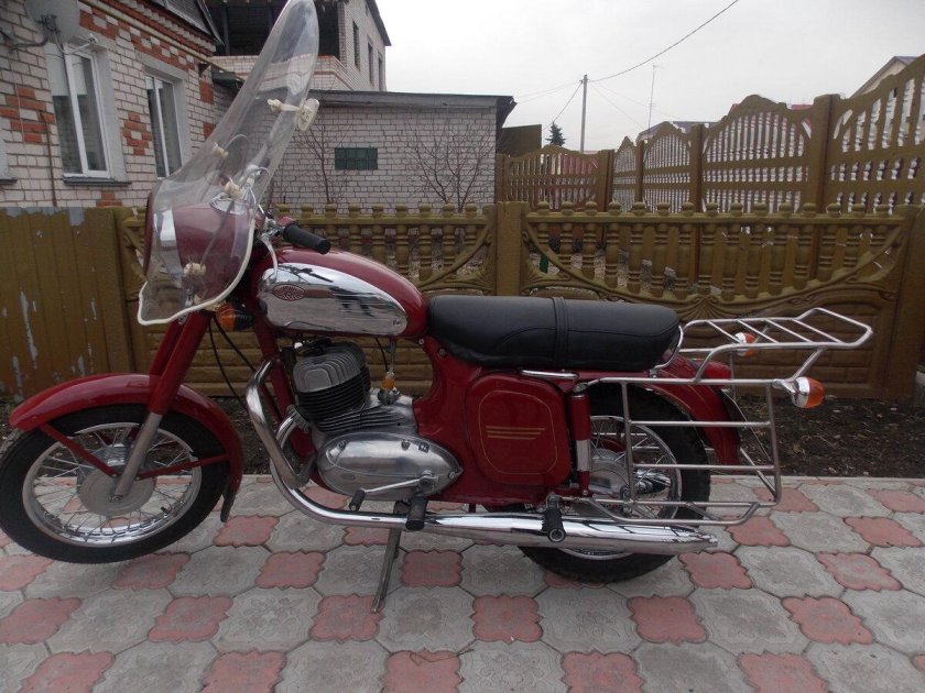 Мотоцикл Ява 350 старушка