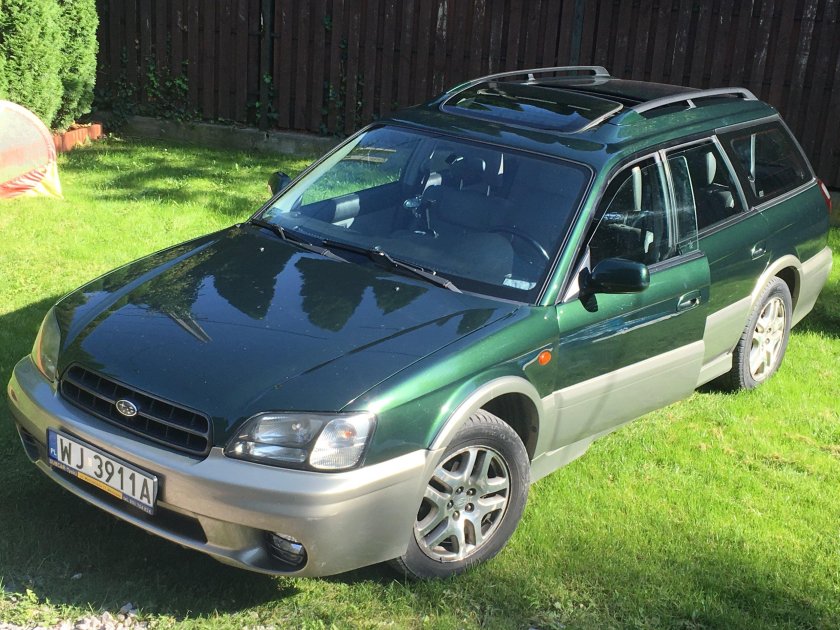 Субару Аутбек 2001