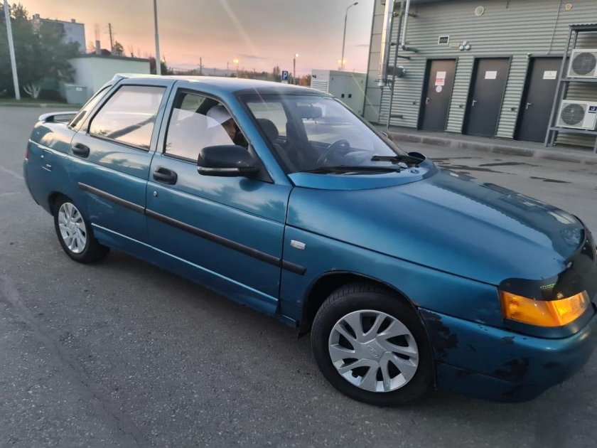 ВАЗ 2110 2005 года