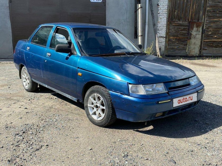 ВАЗ 2110 сине-зеленый