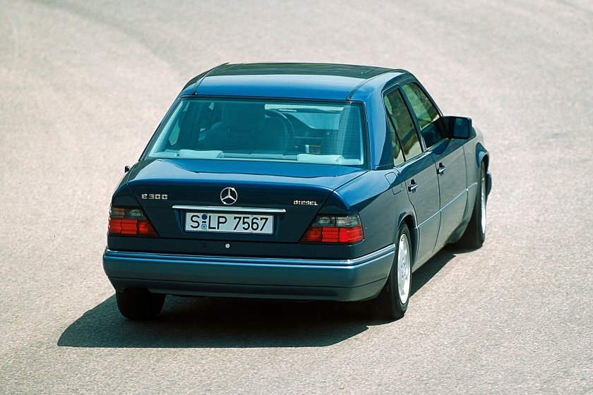 Мерседес w124 e300