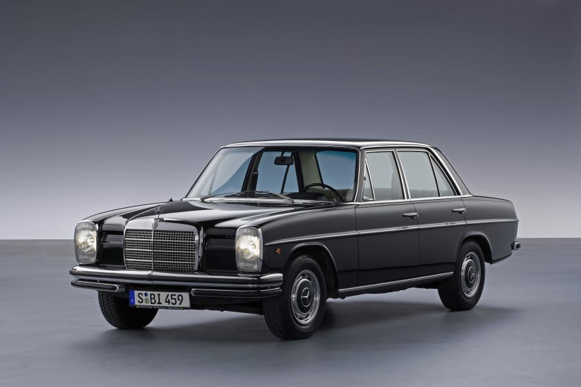 Mercedes Benz w115
