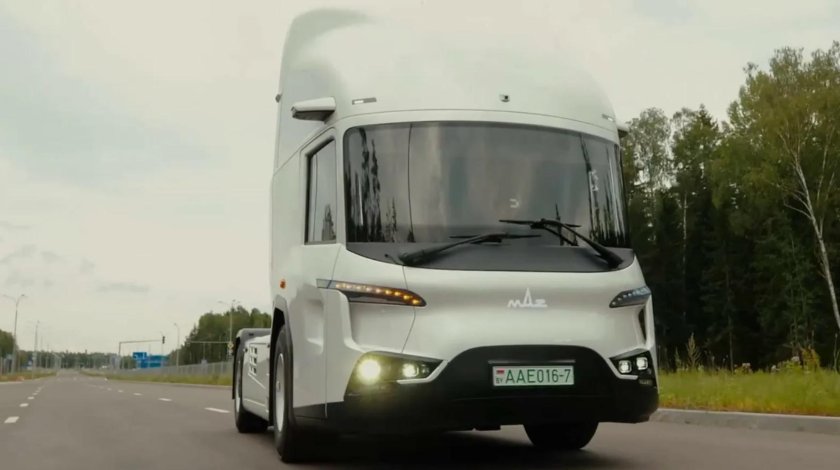 Новый тягач маз