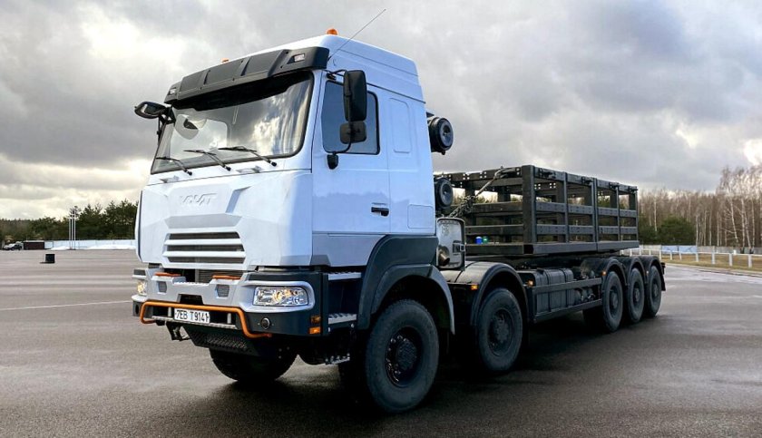 Минский завод колесных тягачей