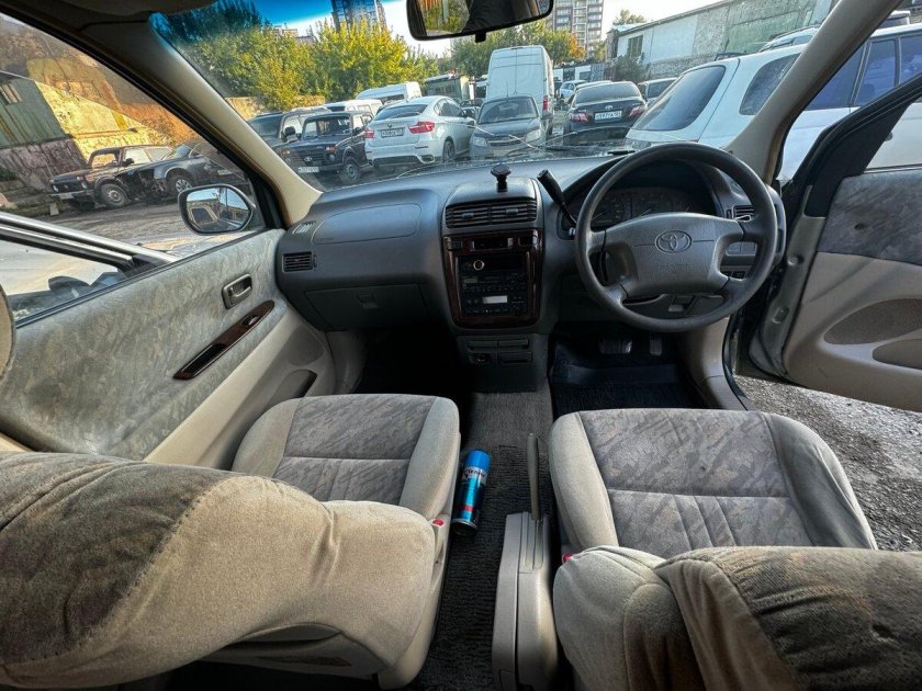 Nissan liberty 1998 2004