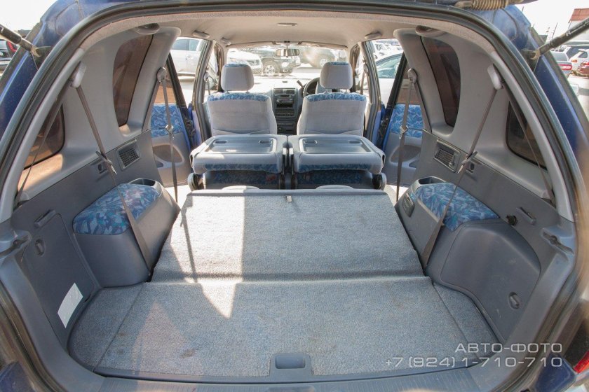Toyota ipsum 1998 багажник