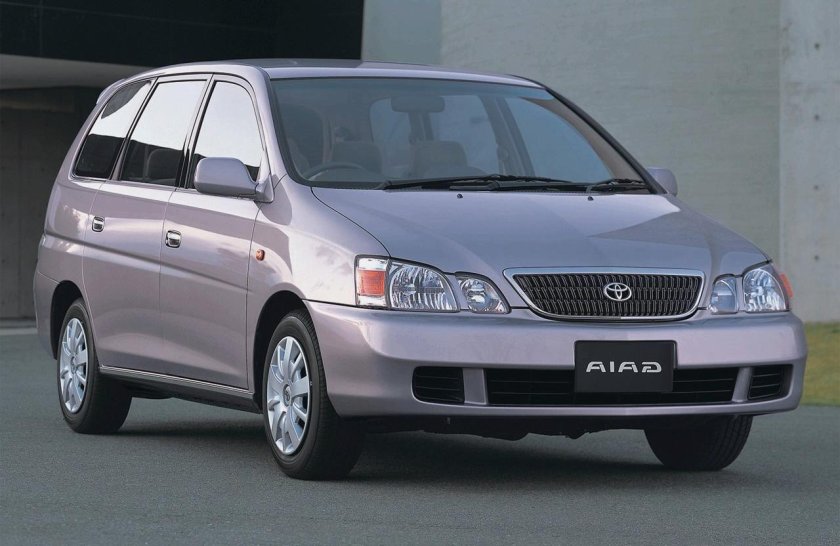 Toyota Gaia 1998