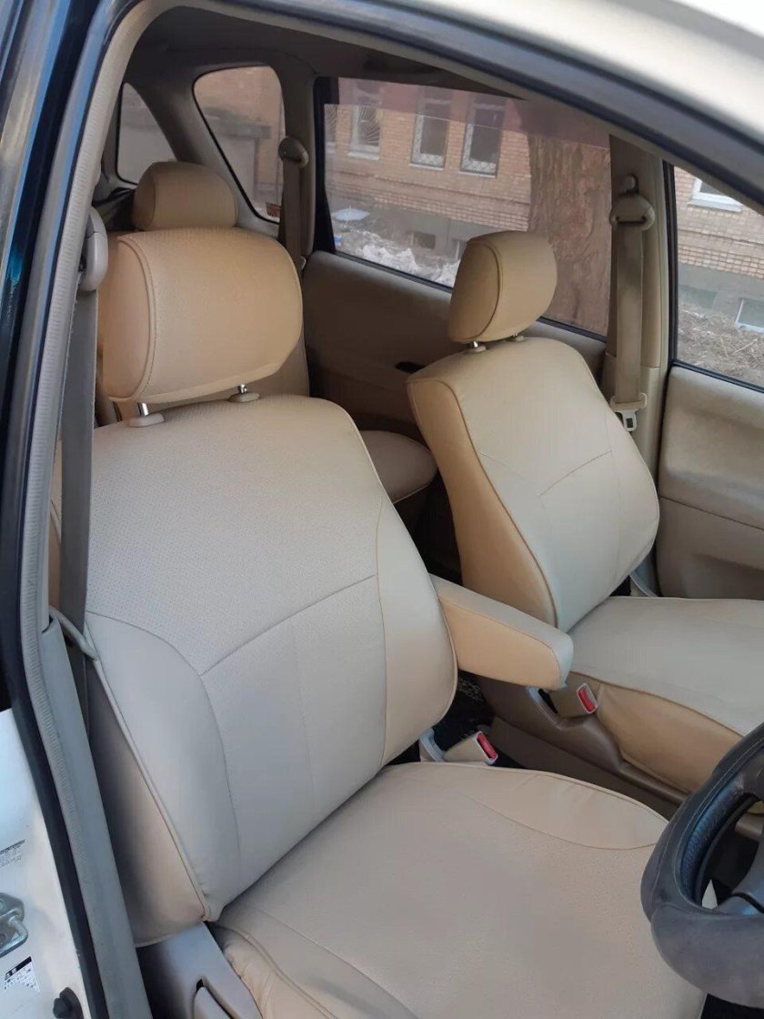 Чехлы Тойота Ипсум 10