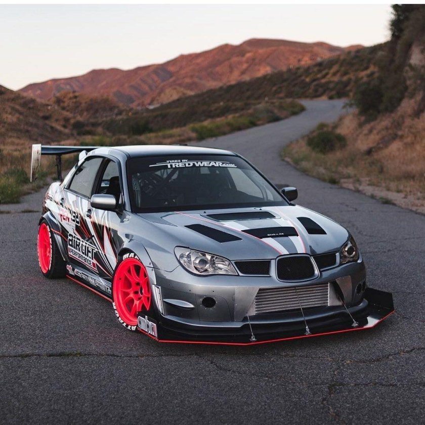 Субару Импреза 2019