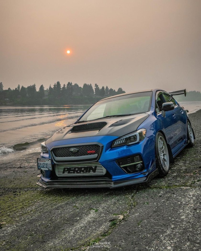 Субару Импреза WRX STI