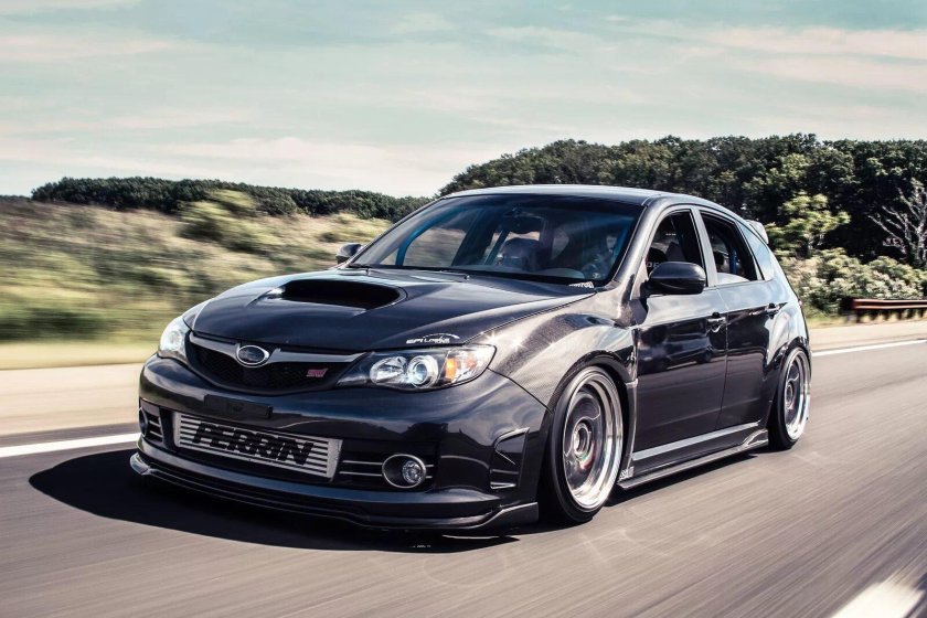 Субару Импреза WRX STI хэтчбек