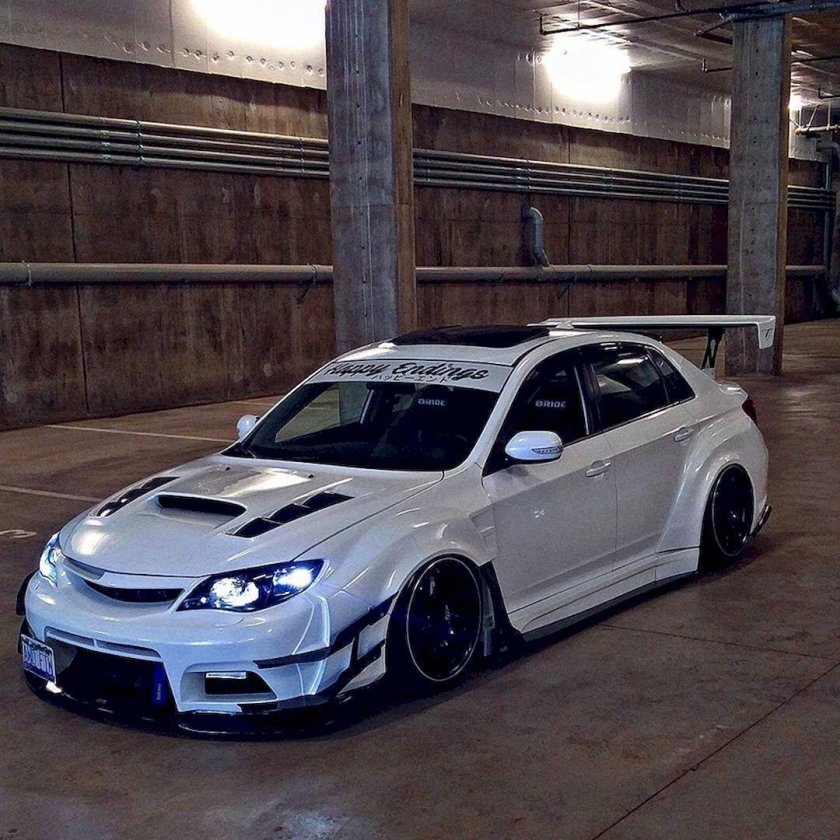 Субару Импреза WRX STI