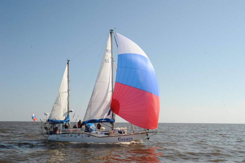 Парусная яхта Сибирь