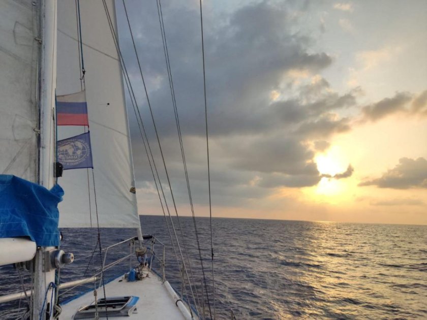 Кругосветка на парусном катамаране