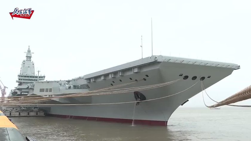 Авианосец варяг ляонин