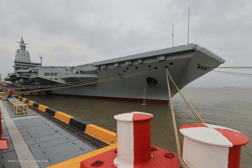 Aircraft carrier liaoning