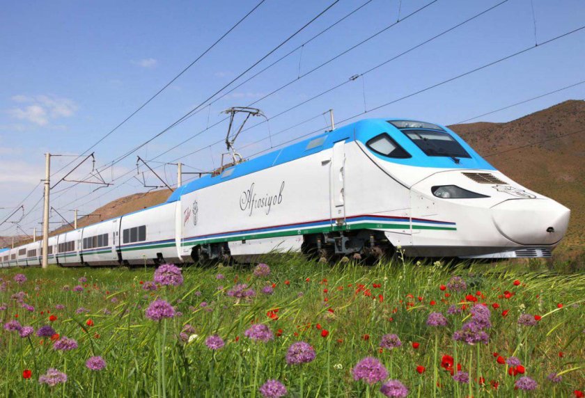 Поезд Афросиаб Узбекистан