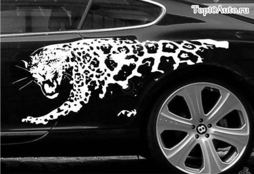 Наклейка на автомобиль