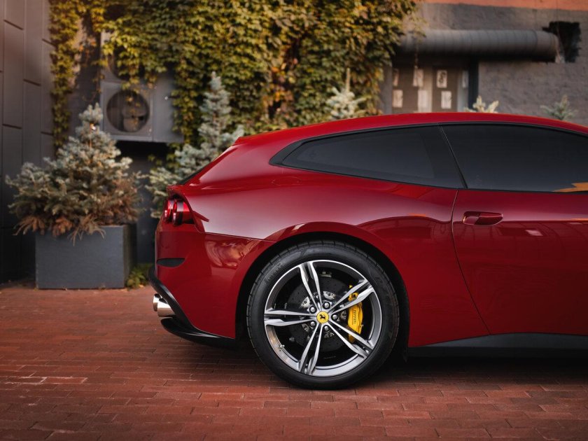 Ferrari универсал