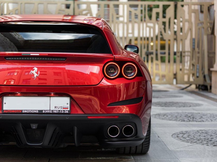 Ferrari gtc4lusso t 2021