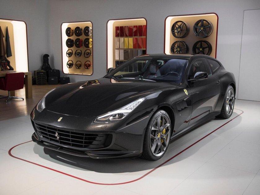 Ferrari gtc4lusso black