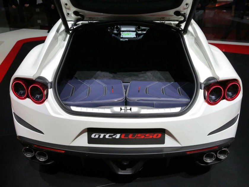 Феррари gtc4lusso