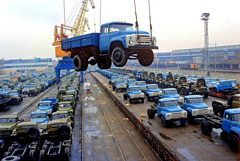 Завод имени Лихачёва: АМО ЗИЛ