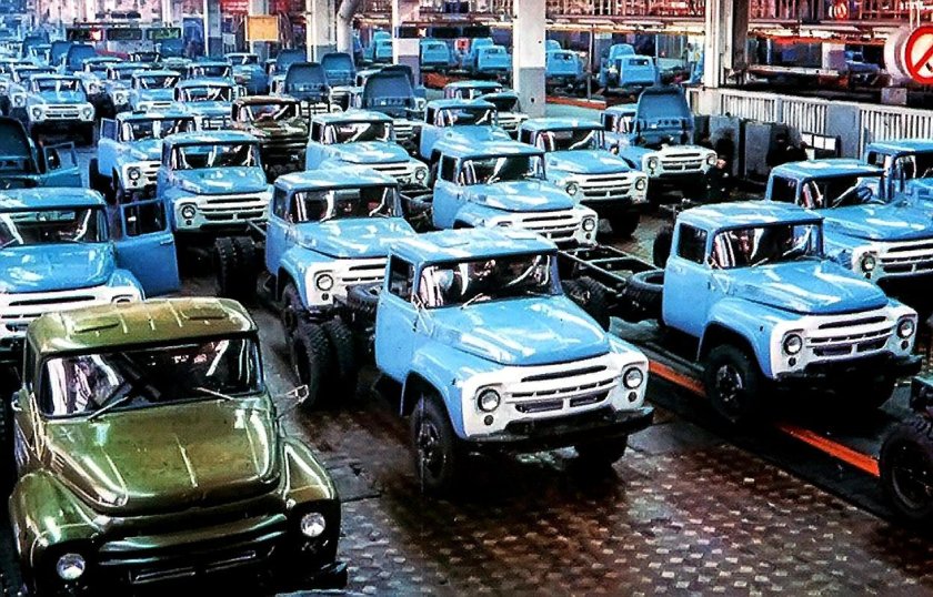 ЗИЛ. Завод. 130 СССР