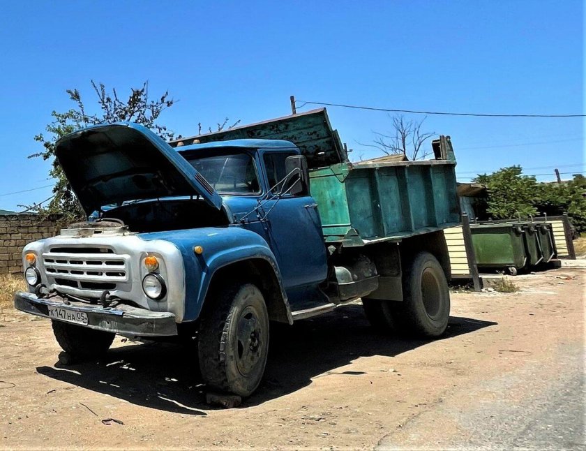 Самосвал зил 130