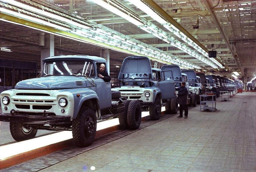 Лихачёв завод ЗИЛ