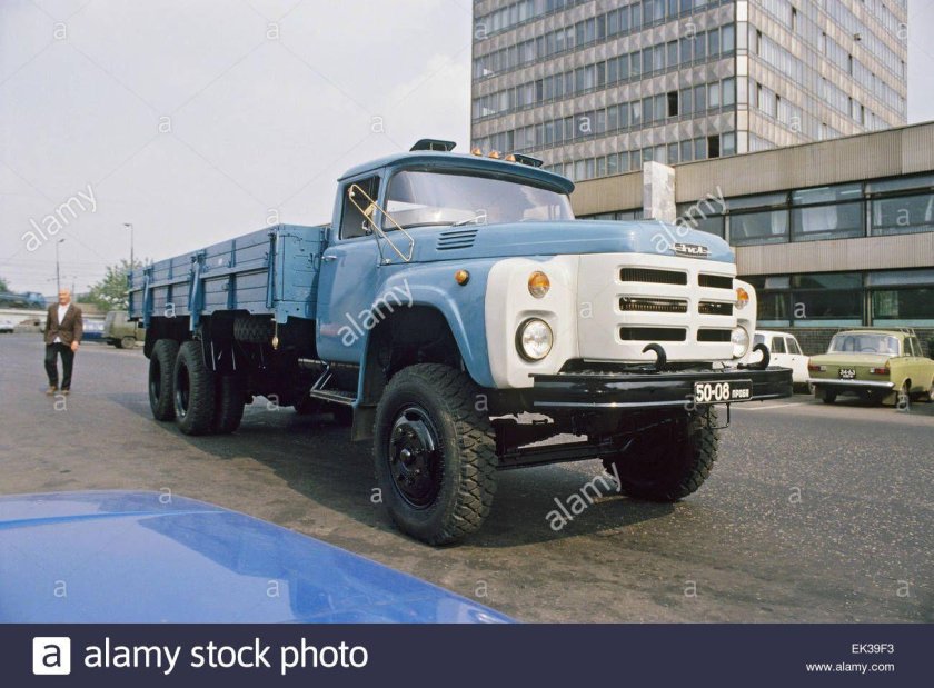 Грузовик ЗИЛ 133